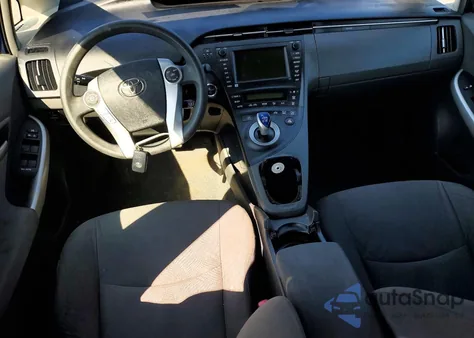 2011 Toyota Prius Three z USA, uszkodzony, nr VIN JTDKN3DU8B5294648